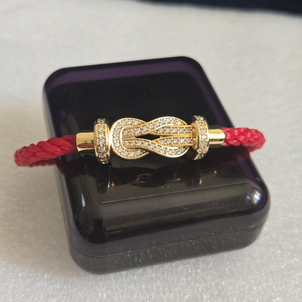 infinity red bracelet *new - Picture 8 of 9
